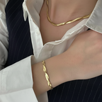 COLLIER "Twisted Snake" Mira dora