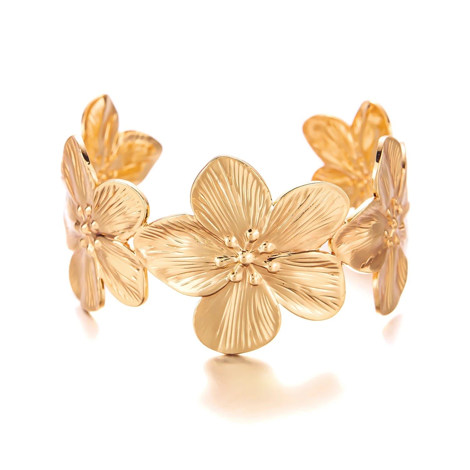 Fashion Vintage Flower Cuff Bracelet for Women Trendy Gold Color Metal Wide Flower Opening Bangles Girl Elegant Party Jewelry Mira dora